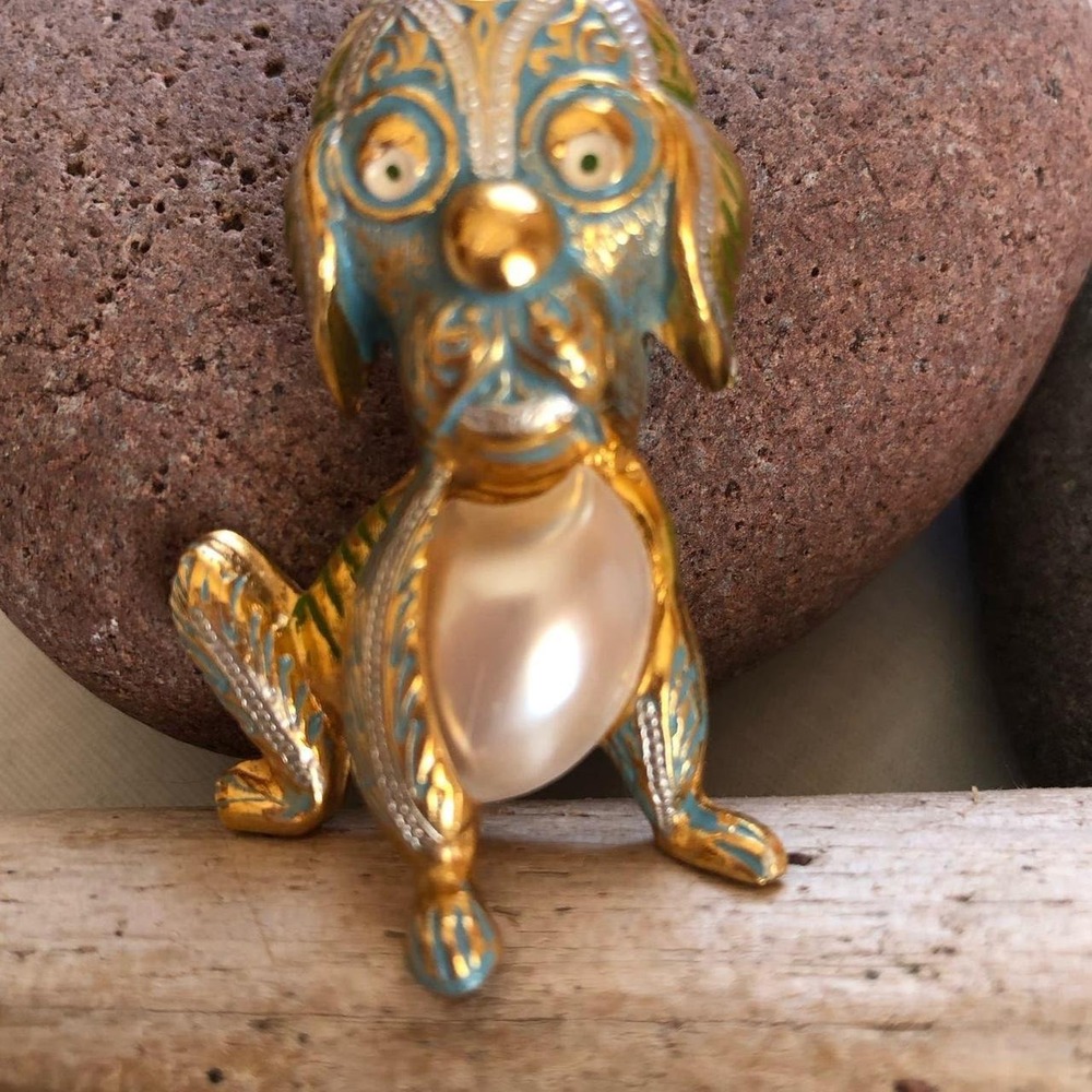 Vintage Damascene Unusual Dog Pin Brooch Gold Green Patina Faux‎ Pearl